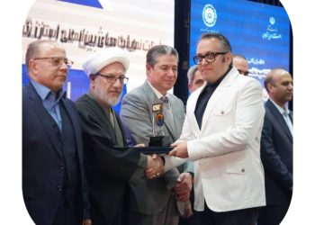 نمایشگاه زنجان تندیس طلایی کسب کرد