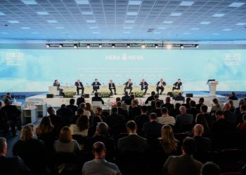 افتتاح نمایشگاه بین‌المللی صنایع دریانوردی و کشتی سازی در سن‌پترزبورگ