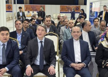 افتتاح سومین نمایشگاه صنعت و بازرگانی ایران در قزاقستان با حضور مقامات دو کشور