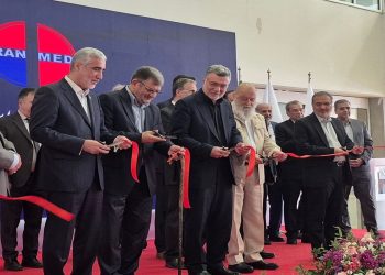 نمایشگاه ایران مد ۲۰۲۵ با حضور وزیر بهداشت در شهر آفتاب افتتاح شد