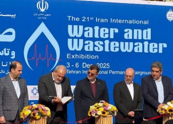 وزیر نیرو بیست و یکمین نمایشگاه صنعت آب را افتتاح کرد